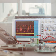 Electronic equipment in a computer service centre